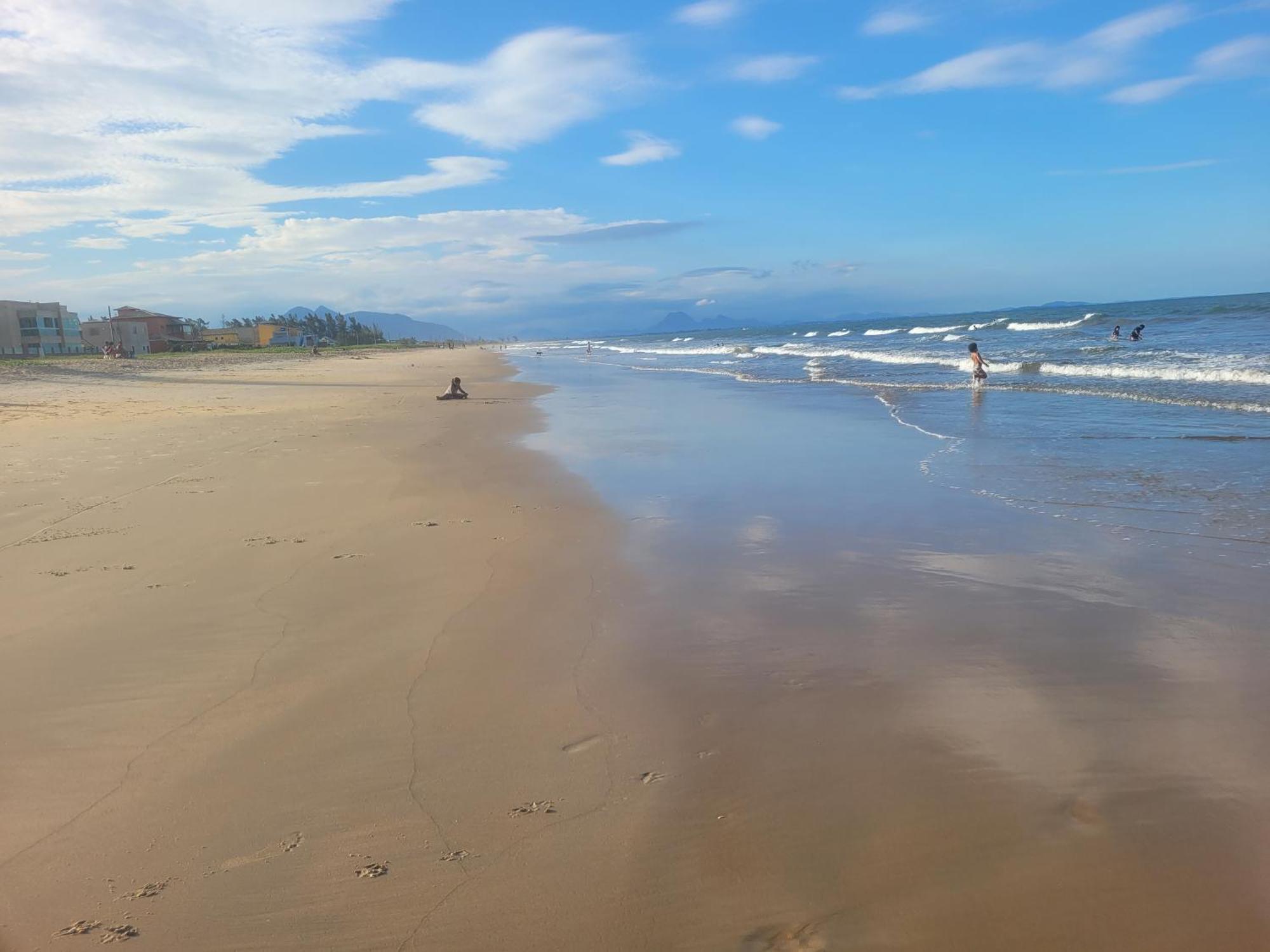 Casa Grande Tamoios: Beachside Retreat with Pool and Gourmet Area Villa Cabo Frio Exterior photo